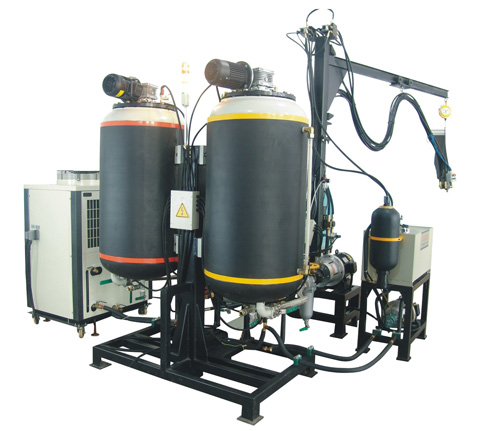 Standard pressure foaming machine